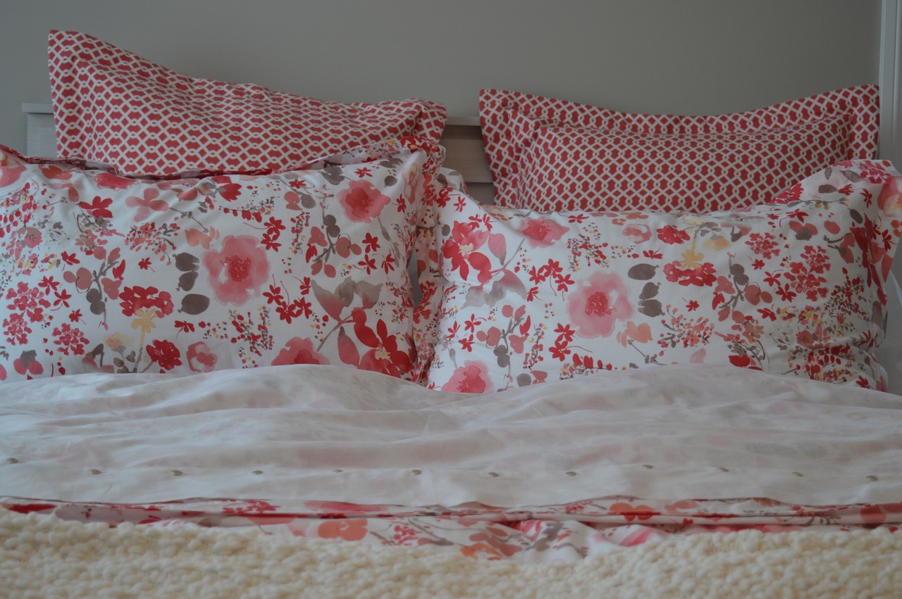 Narzuta na łóżko i kanapę – szeroki wybór. Narzuta na łóżko 180×200