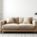 Sofa z funkcją spania do małego mieszkania: jak wybrać model oszczędzający przestrzeń i zapewniający komfort snu